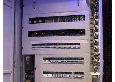 ساخت انواع تابلو برق فرمان و اتوماسیون PLC,HMI