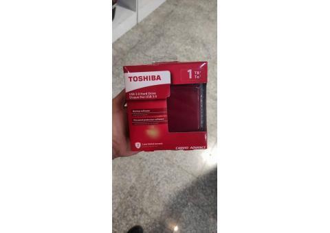 هارد اکسترنال توشیبا مدل Canvio Advance
