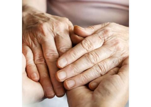 تعداد زیادی پرستار خانم برای سالمند پوشکی بصورت شبانه روزی