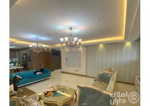 آپارتمان ۱۲۹ متری در خیابان مشتاق دوم