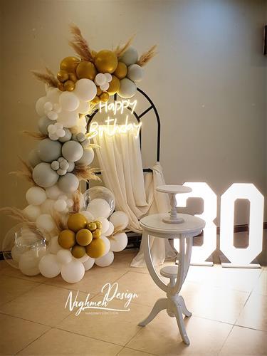 طراح و مجری دکور تولد در مشهد