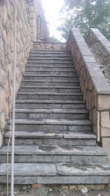 سنگ ورقه ای با دوام دار از معدن دماوند