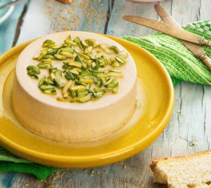 تولید و فروش حلواارده سنتی اردکان به صورت ظرفی