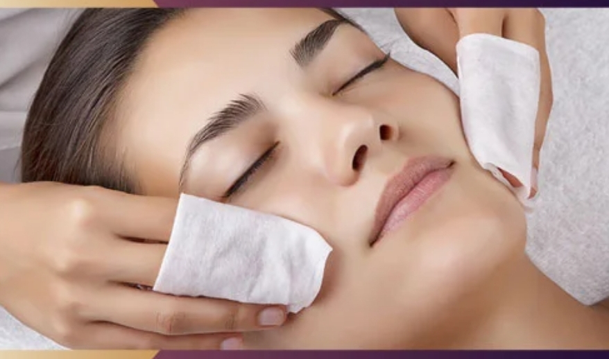 پاکسازی پوست و فشیال