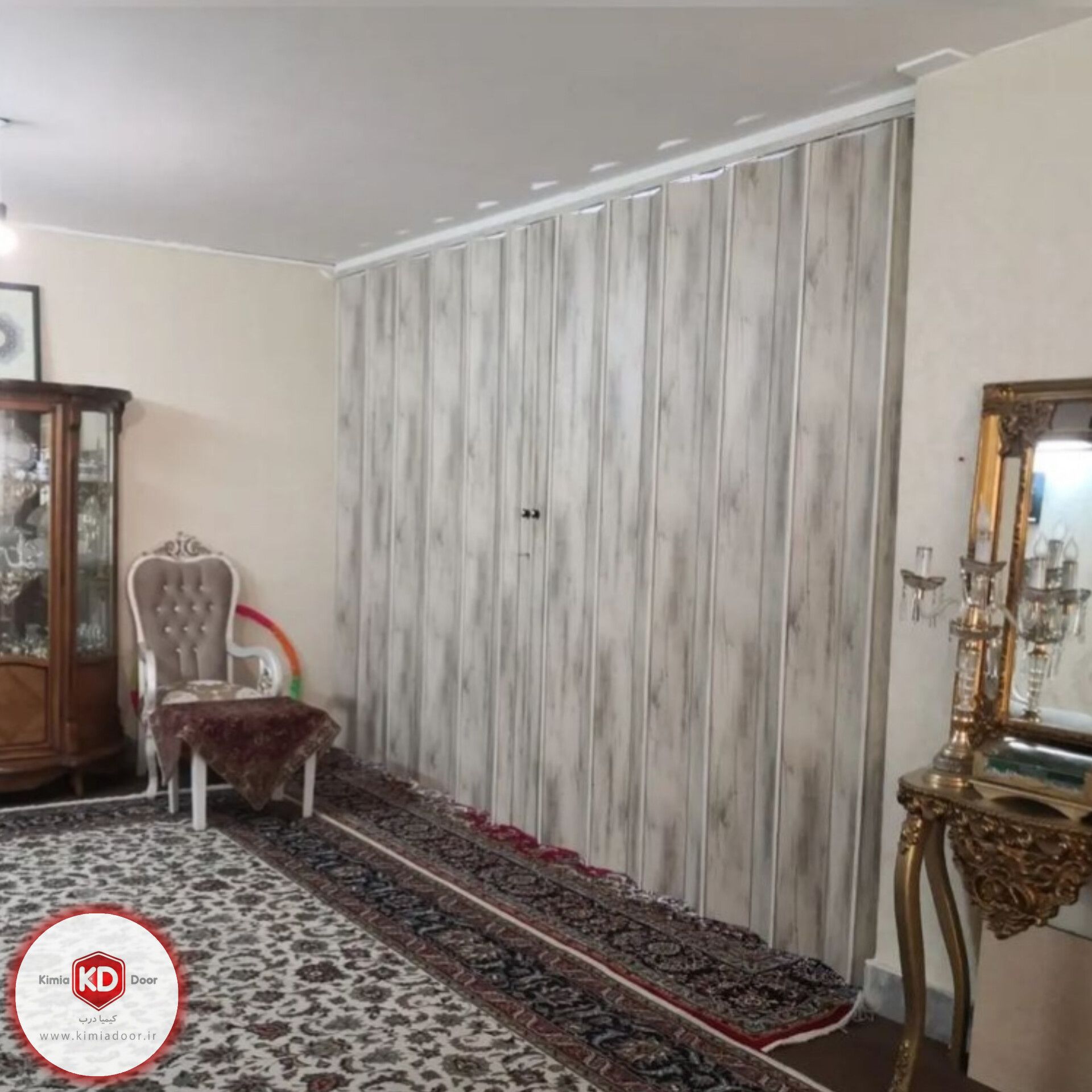 درب اکاردئونی    درب چوبی   درب چرمی  درب کشویی