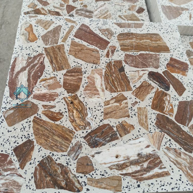 موزاییک لاشه گردویی قهوه ای با نمای سنتی و آرام