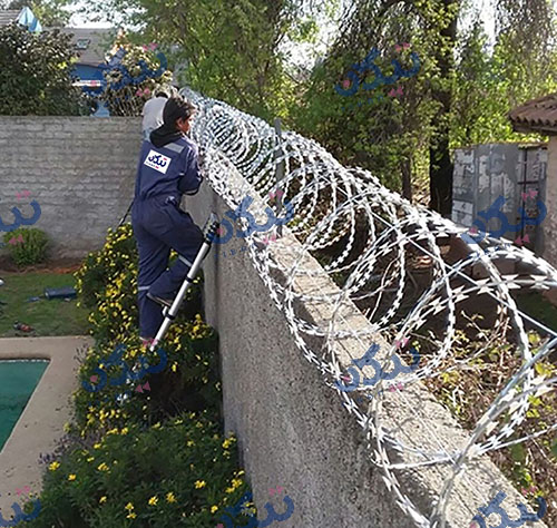سیم خاردار حلقوی تبری