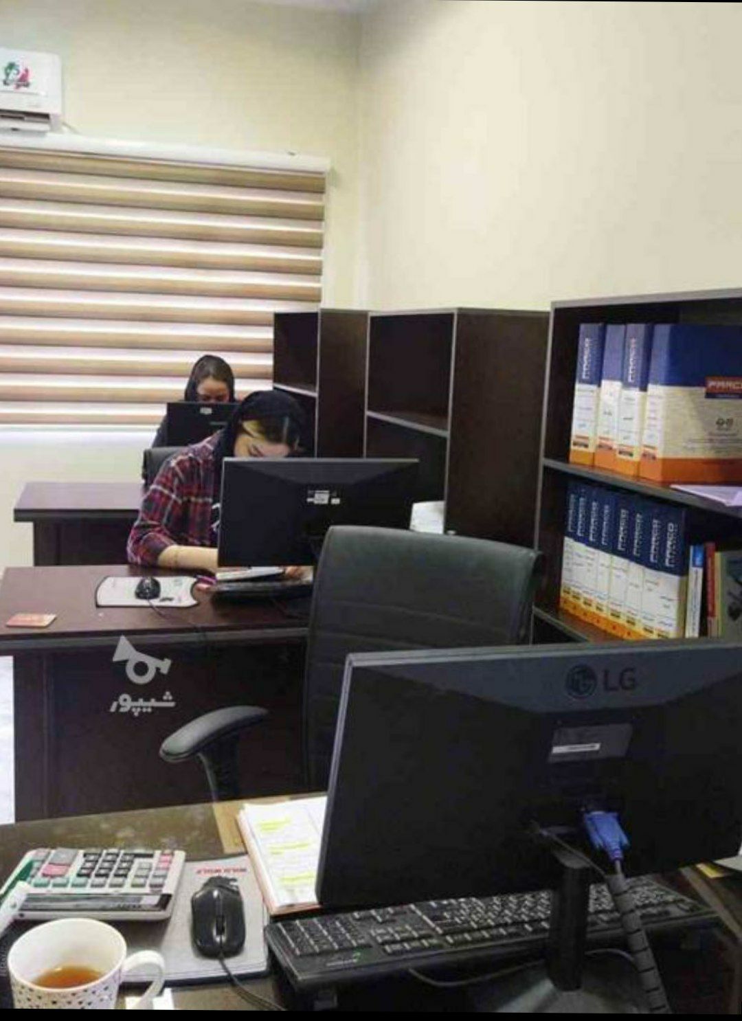 کارمند اداری-فروش-بازاریاب