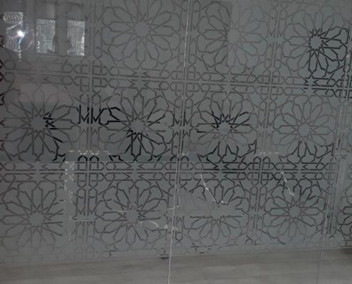 برچسب دکوری مخصوص شیشه و پارتیشن