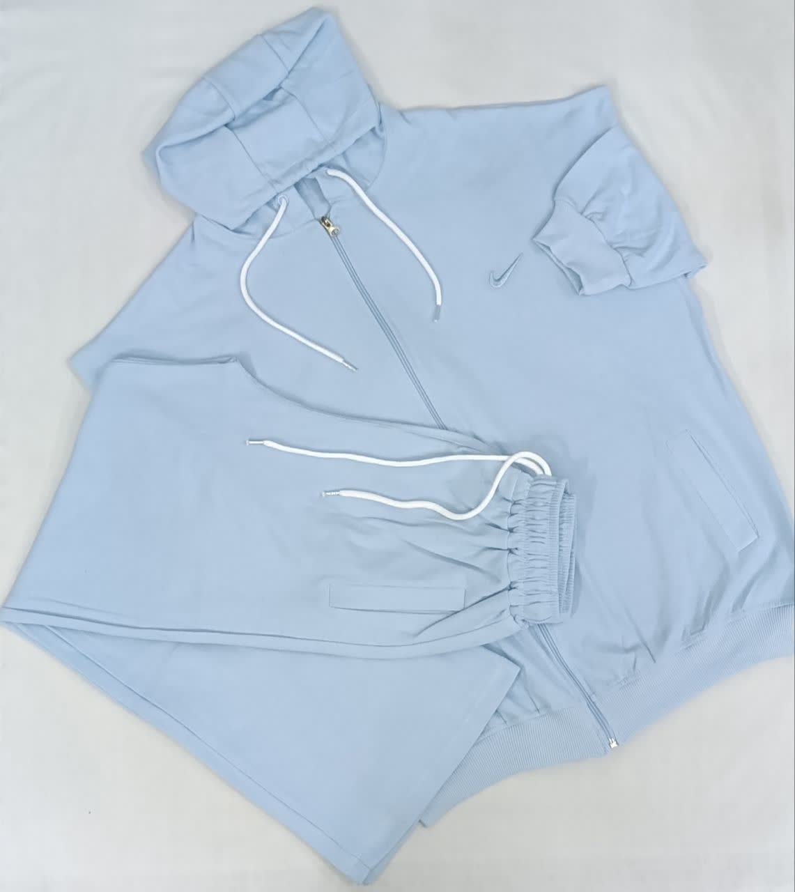 تولید و عرضه عمده پوشاک زنانه