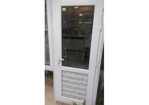 تولید و فروش مستقیم انواع درب و پنجره UPVC